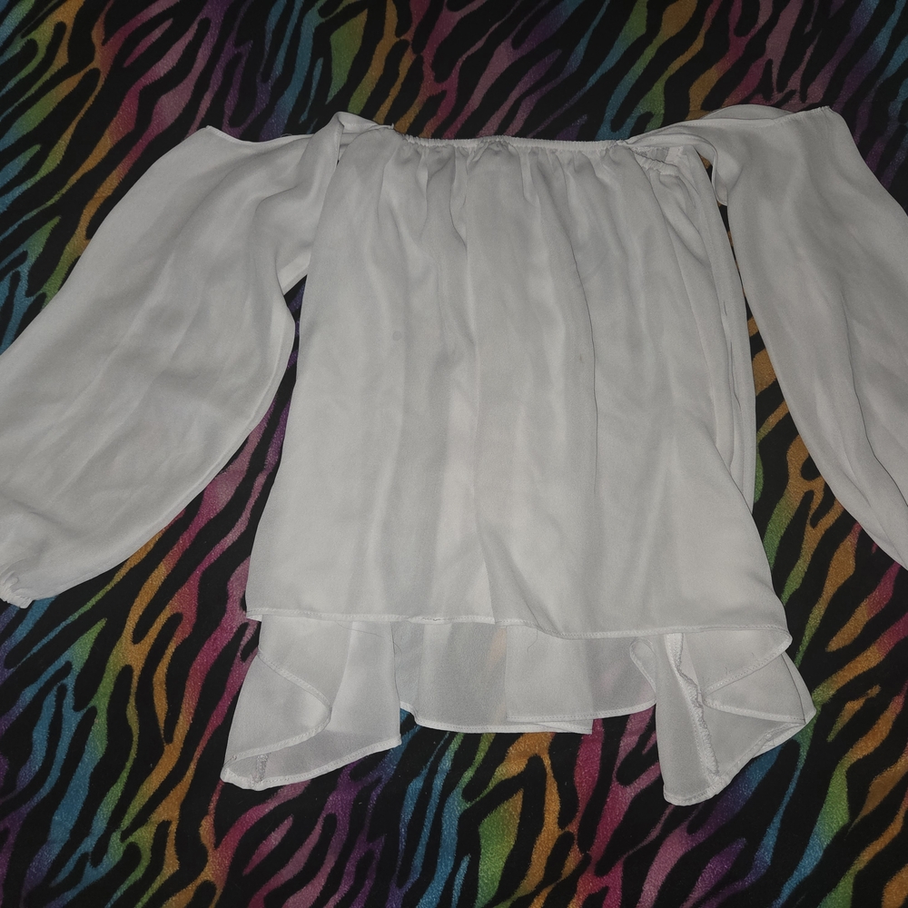 Elegant White Off-Shoulder Women's Top